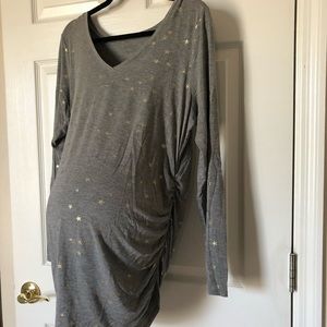 💥HP💥 🐣 Motherhood maternity sleeved top.